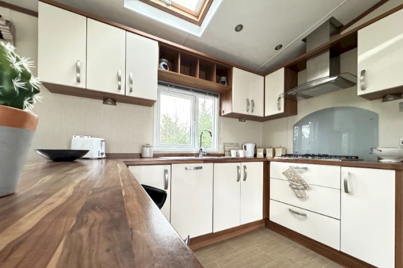 Three Bed Pemberton Park Lane (42x14) 2016 Three Bed Pemberton Park Lane (42x14) 2016