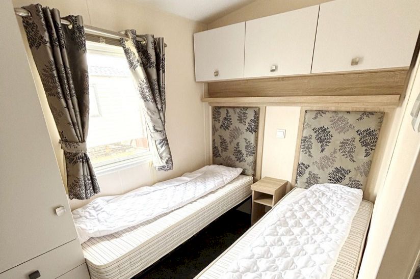 Three bed Swift Bordeaux Three bed Swift Bordeaux