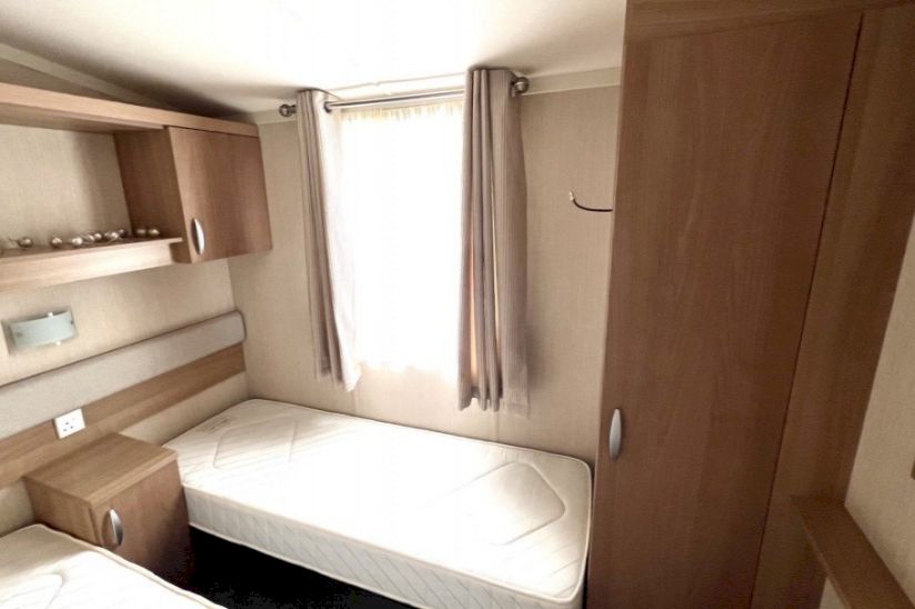 Two Bed Swift Bordeaux (38x12) 2013 Two Bed Swift Bordeaux (38x12) 2013