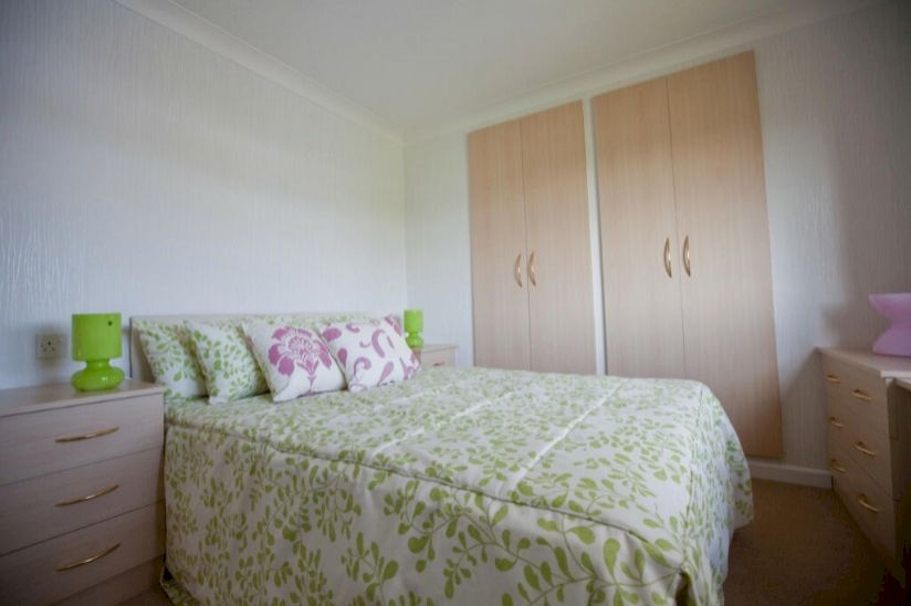 Two Bed Stately Tredegar Contemporary (40x20) Two Bed Stately Tredegar Contemporary (40x20)