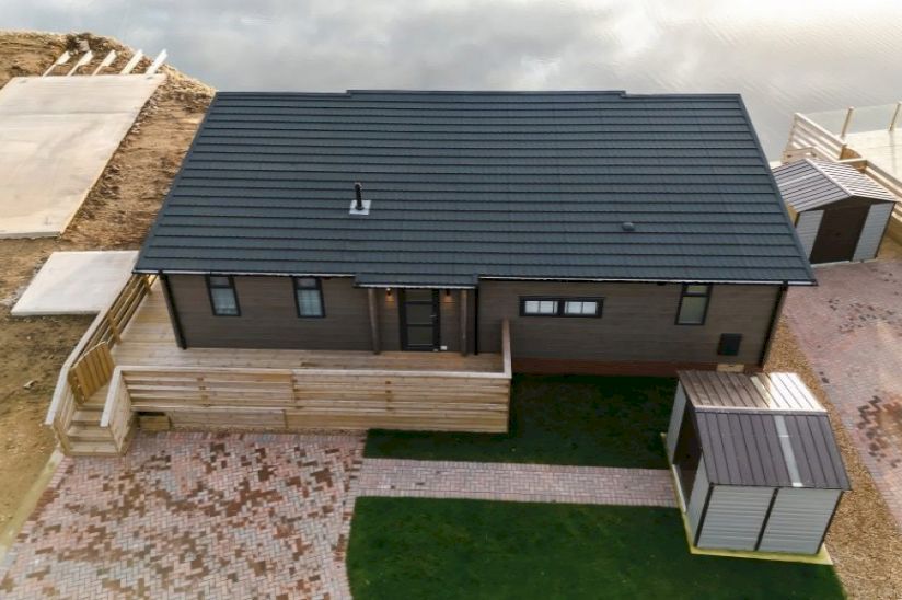 Two Bed Prestige Hampton (45x22) Two Bed Prestige Hampton (45x22)