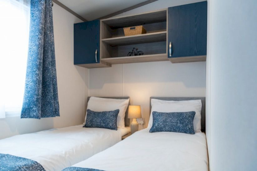 Two Bed Regal Retreat (36x12) Two Bed Regal Retreat (36x12)