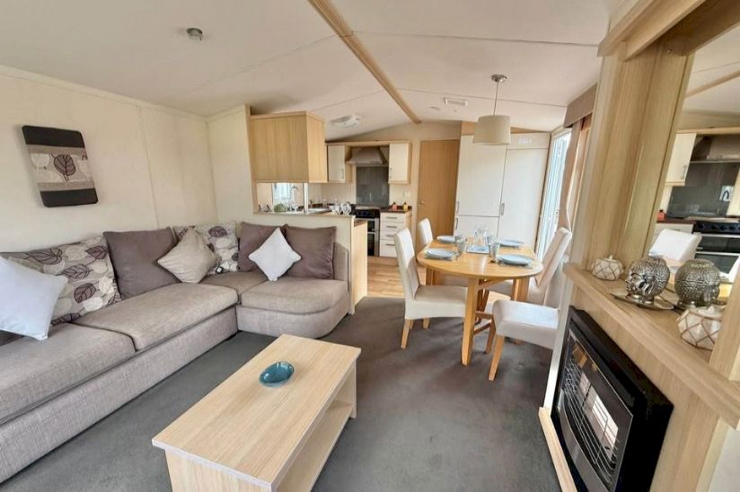 Three Bed Swift Moselle (38x12) 2010 Three Bed Swift Moselle (38x12) 2010
