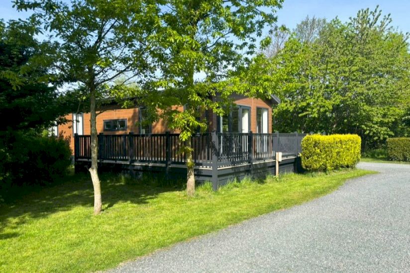 Two Bed Pemberton Arrondale (42x16) Two Bed Pemberton Arrondale (42x16)