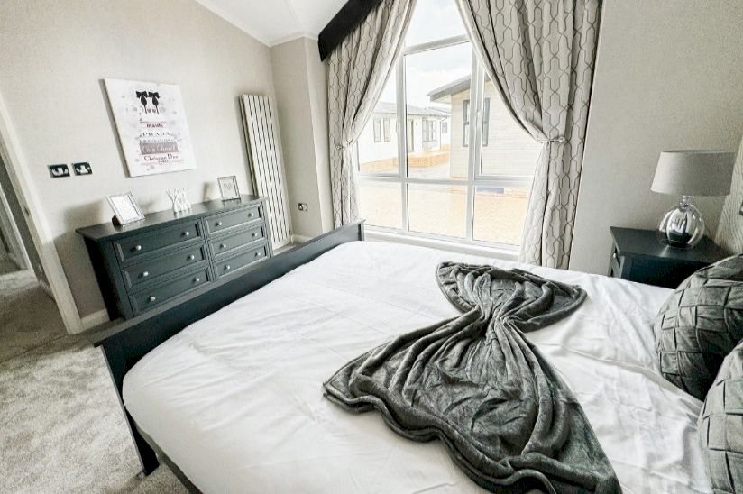 Two Bed Stately Albion Kensington (50x20) Two Bed Stately Albion Kensington (50x20)
