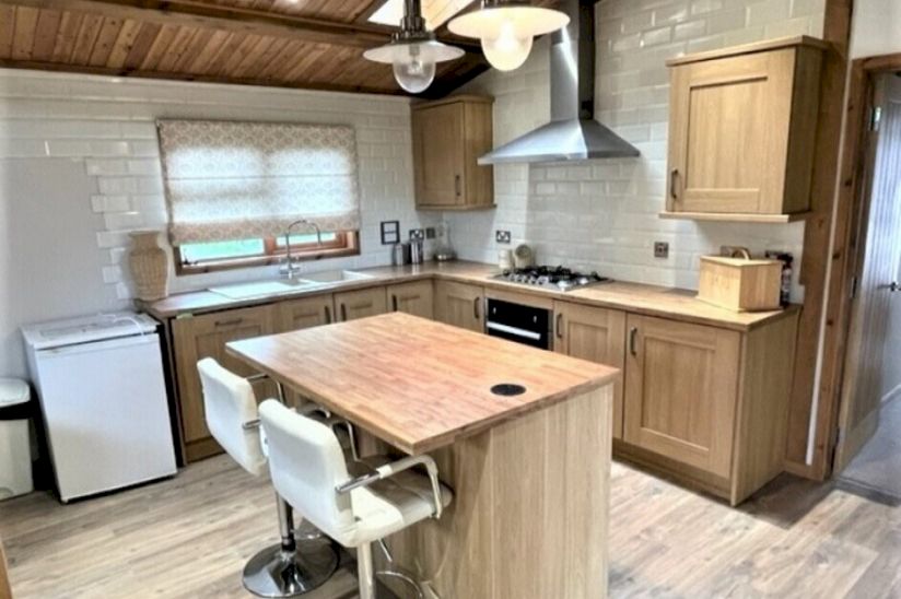 Two Bed Tingdene Warreners (45x20) Two Bed Tingdene Warreners (45x20)