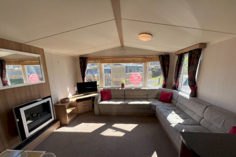 Three bed Swift Loire (12x38) 2021 Preloved Three bed Swift Loire (12x38) 2021 Preloved