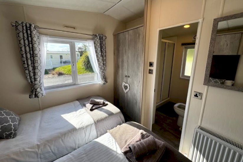 NEW Two Bed Delta Superior Lodge (41x14) 2023 NEW Two Bed Delta Superior Lodge (41x14) 2023