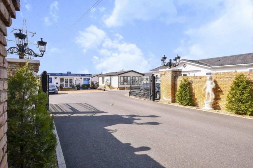 Two Bed Preowned Tingdene Cosgrove (40x14) Two Bed Preowned Tingdene Cosgrove (40x14)