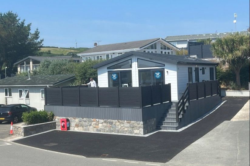 Three Bed Prestige Oyster Catcher (20x34) 2024 Three Bed Prestige Oyster Catcher (20x34) 2024
