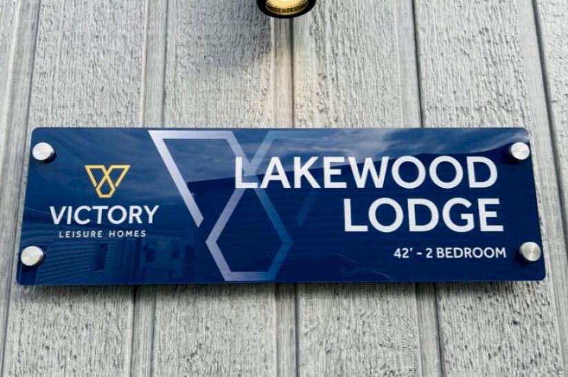 Two Bed Victory Lakewood Lodge (42x14) 2022 Two Bed Victory Lakewood Lodge (42x14) 2022