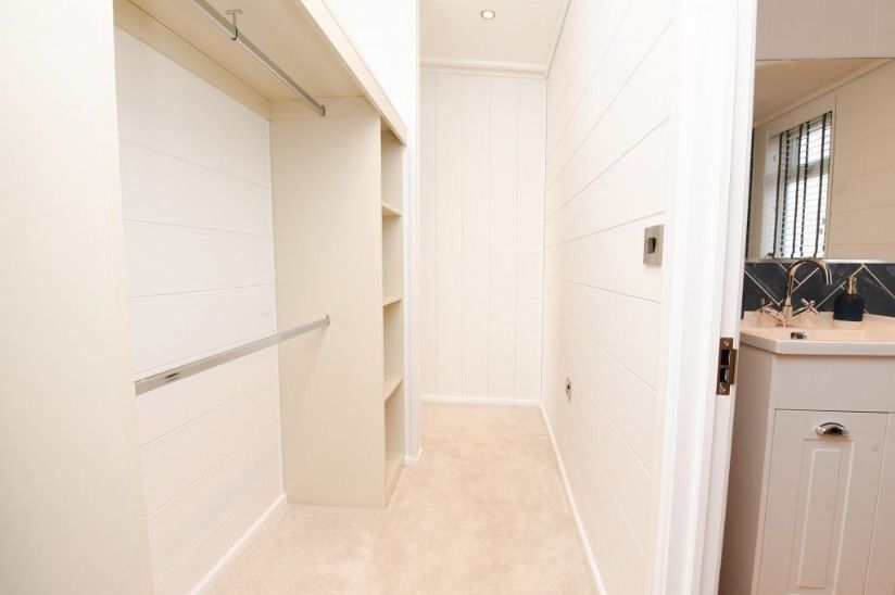 Two Bed Prestige Hampton (45x22) Two Bed Prestige Hampton (45x22)
