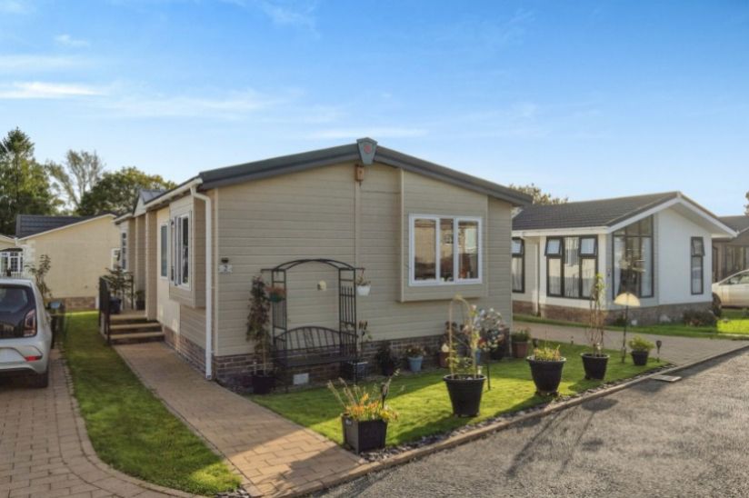 Two Bed Preowned Pemberton Lyndale (40x20) Two Bed Preowned Pemberton Lyndale (40x20)