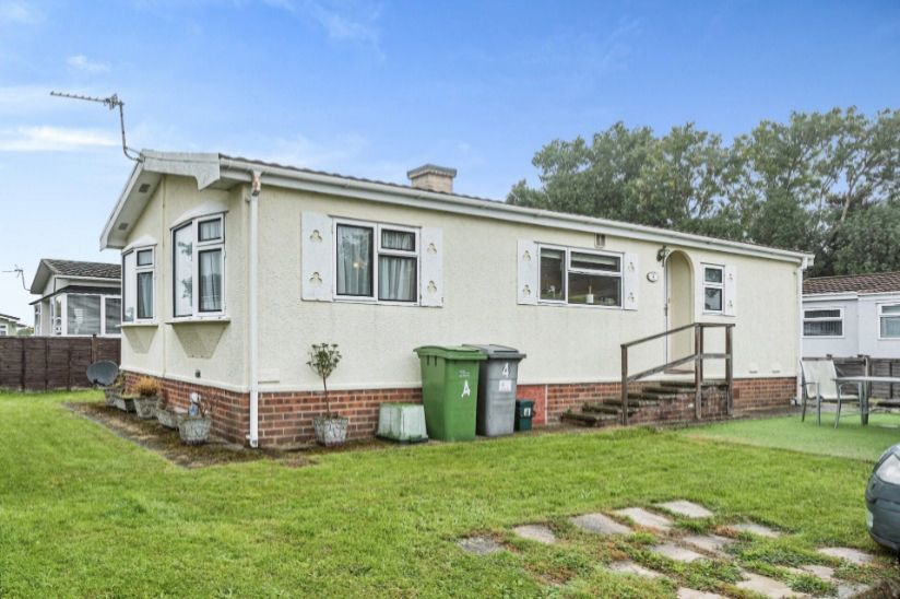 Two Bed Preowned Park Home Two Bed Preowned Park Home