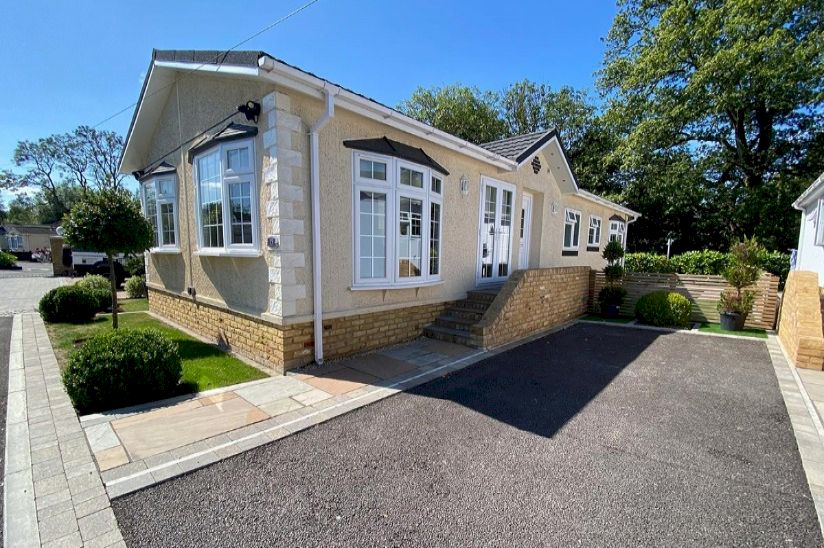 Three Bed Omar Middleton (50x20) Three Bed Omar Middleton (50x20)