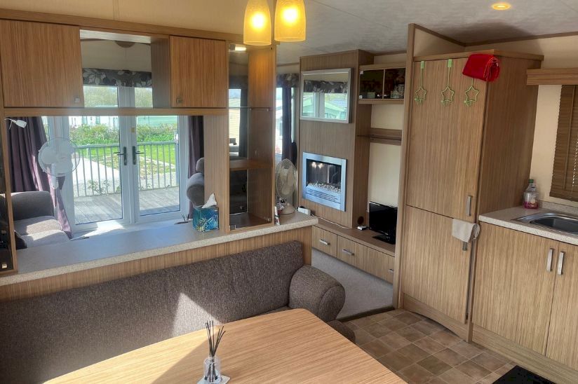 ABI Windermere (Pre-owned, 2012) ABI Windermere (Pre-owned, 2012)