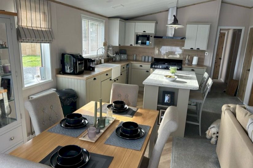 Two Bed Atlas Debonair (40x20) Two Bed Atlas Debonair (40x20)