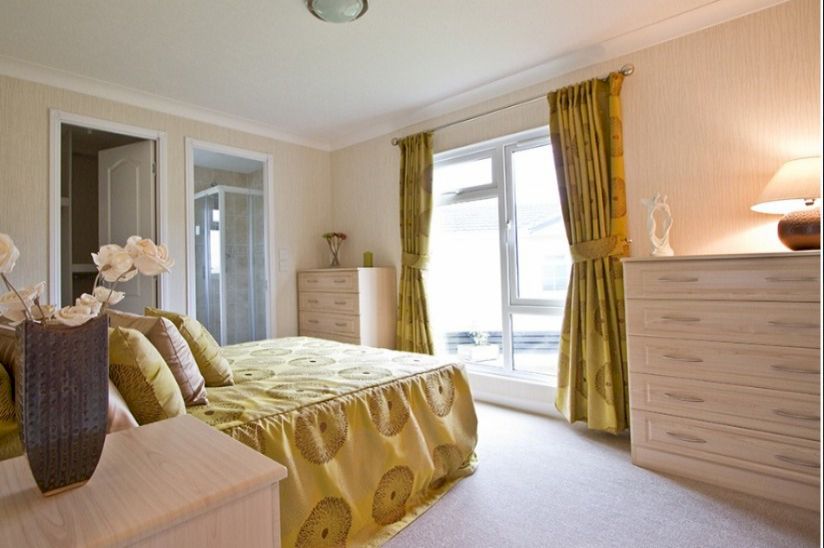 Two Bed Stately Tredegar Contemporary (40x20) Two Bed Stately Tredegar Contemporary (40x20)
