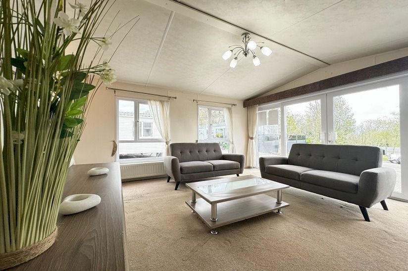 Two Bed Delta Superior (40x13) 2014 Two Bed Delta Superior (40x13) 2014
