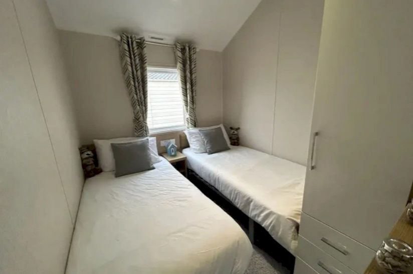 Two Bed Preowned BK Bluebird Robertsbridge (40x13) 2016 Two Bed Preowned BK Bluebird Robertsbridge (40x13) 2016
