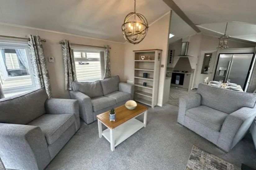 Two Bed Atlas Azalea (43x13) 2019 Two Bed Atlas Azalea (43x13) 2019