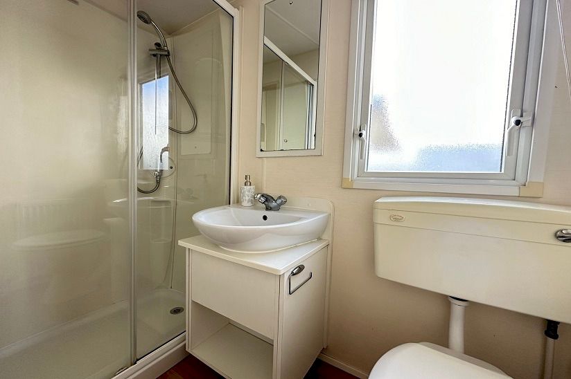 Two Bed Willerby Caledonia (35x12) 2015 Two Bed Willerby Caledonia (35x12) 2015
