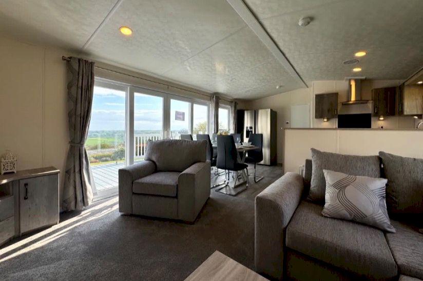 NEW Two Bed Delta Superior Lodge (41x14) 2023 NEW Two Bed Delta Superior Lodge (41x14) 2023