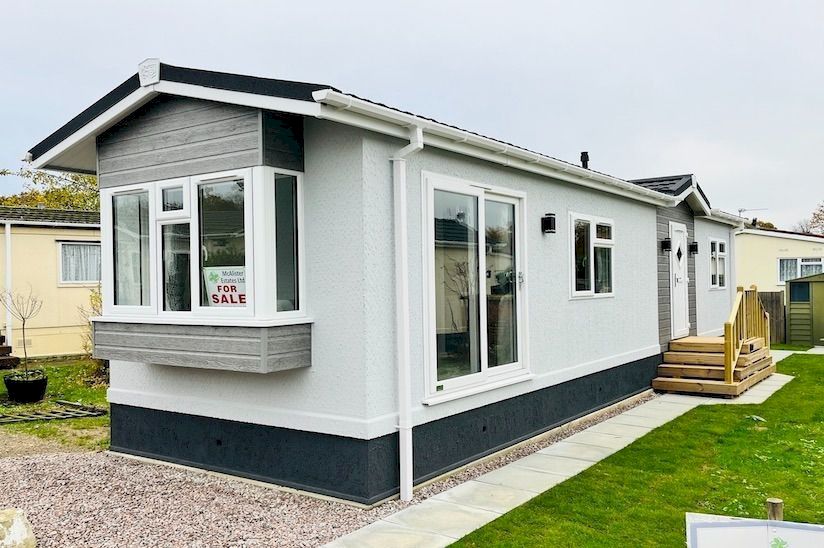 NEW Two Bed Stately Tredegar Elite (40x10) NEW Two Bed Stately Tredegar Elite (40x10)