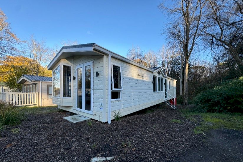 Two Bed Willerby Meridian (42x13) 2013 Two Bed Willerby Meridian (42x13) 2013