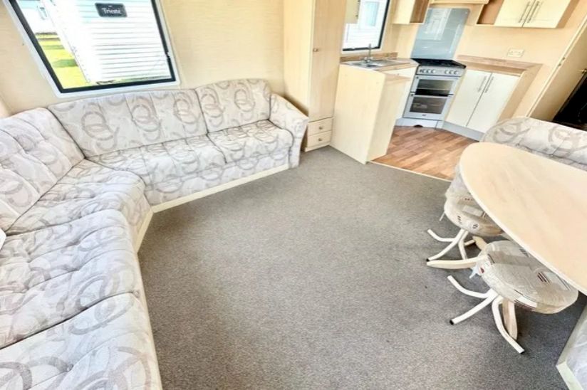 Three Bed Pre-Owned Willerby Savoy (35x12) 2009 Three Bed Pre-Owned Willerby Savoy (35x12) 2009