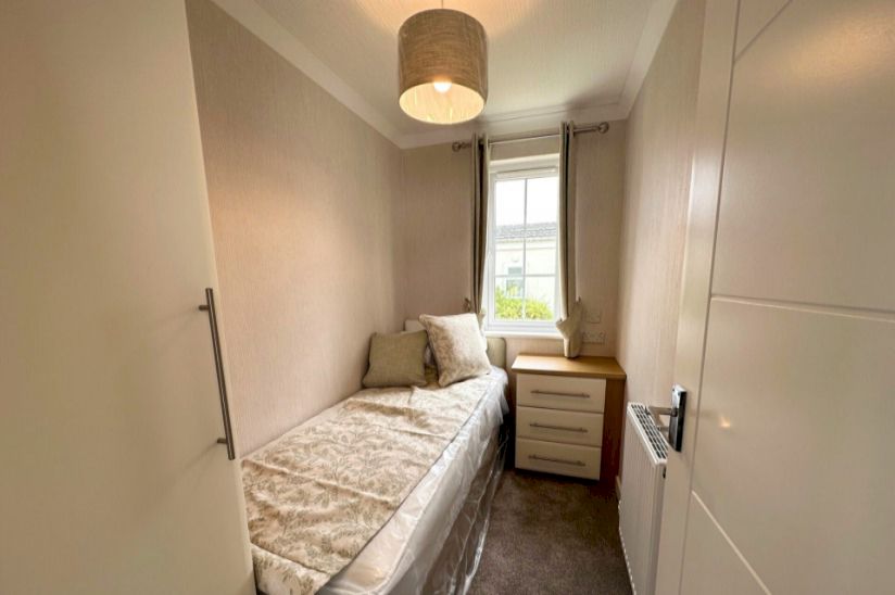 Two Bed Omar Middleton (40x12) Two Bed Omar Middleton (40x12)