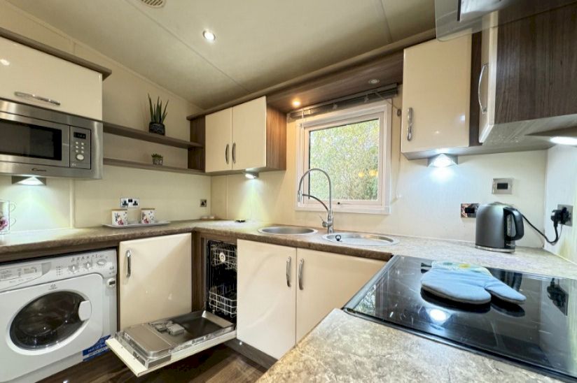 Three Bed Delta Cambridge (41x14) 2017 Three Bed Delta Cambridge (41x14) 2017