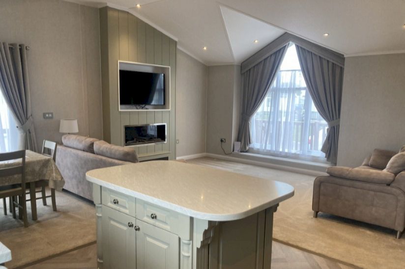 Bespoke Three Bed Bungalow Lodge Bespoke Three Bed Bungalow Lodge
