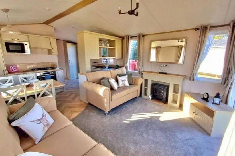 Three Bed Atlas Debonair (40x13) 2023 Three Bed Atlas Debonair (40x13) 2023