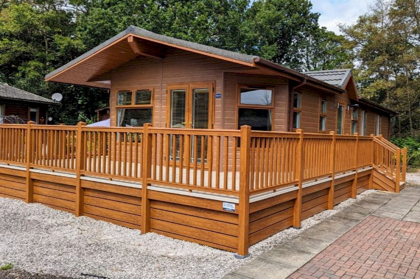 Three Bed Cambrian Horizon Lodge (42x20) 2006 Three Bed Cambrian Horizon Lodge (42x20) 2006