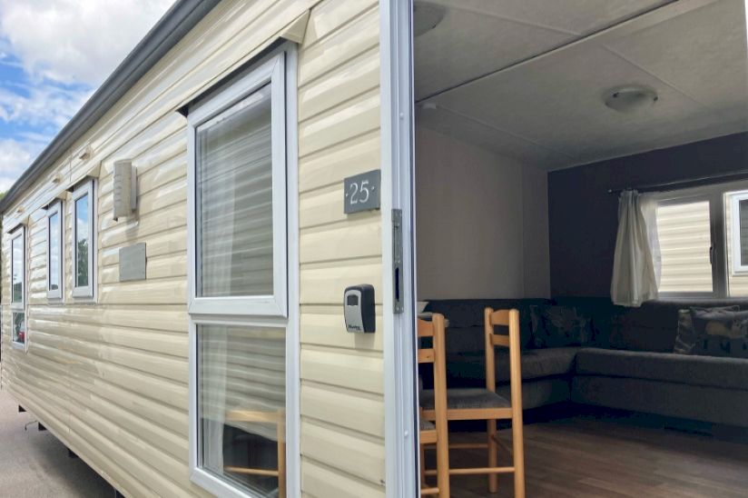 Four Bed Delta Feria (37x12) 2016 Four Bed Delta Feria (37x12) 2016
