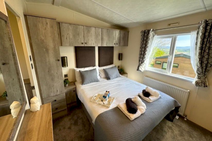 NEW Two Bed Delta Superior Lodge (41x14) 2023 NEW Two Bed Delta Superior Lodge (41x14) 2023