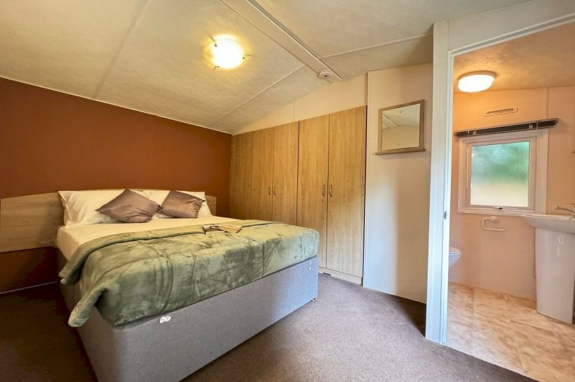 Two Bed Delta Radiant (35x12) 2013 Two Bed Delta Radiant (35x12) 2013
