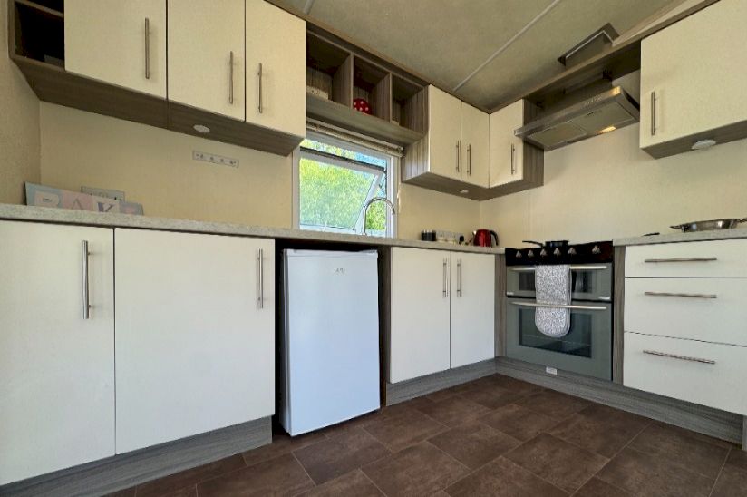 Two Bed Pemberton Marlow (37x12) 2013 Two Bed Pemberton Marlow (37x12) 2013