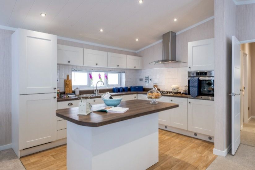Two Bed Omar Alderney (40x20) Two Bed Omar Alderney (40x20)