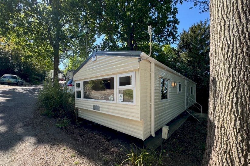 Three Bed Delta Radiant (35x12) 2014 Three Bed Delta Radiant (35x12) 2014