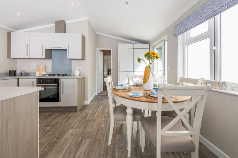 Two Bed Omar Southwold Two Bed Omar Southwold
