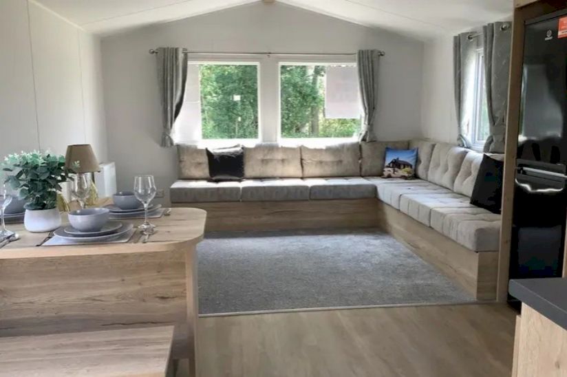 Two Bed Preowned Willerby Midhurst (35x12) 2024 Two Bed Preowned Willerby Midhurst (35x12) 2024