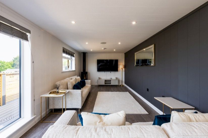 Two Bed Bespoke Sky Fall Lodge (45x22) Two Bed Bespoke Sky Fall Lodge (45x22)
