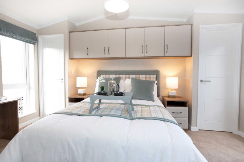Two Bed Omar Arden Two Bed Omar Arden