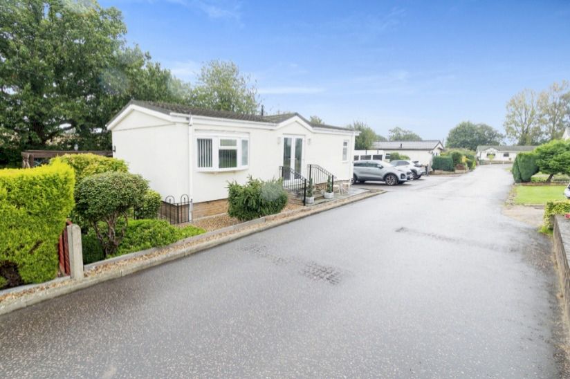 Two Bed Preowned Park Home (40x20) Two Bed Preowned Park Home (40x20)