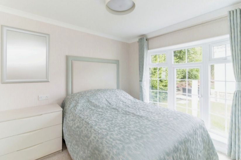 Two Bed Preowned Omar Middleton (45x20) Two Bed Preowned Omar Middleton (45x20)