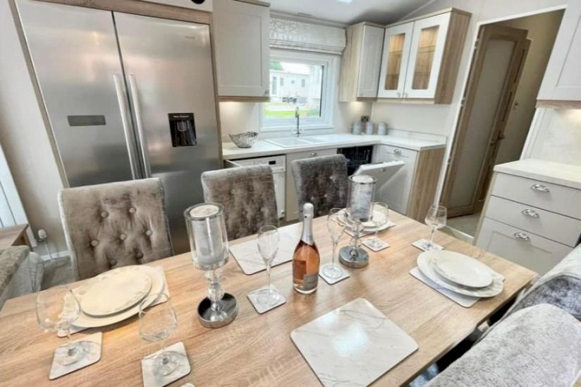 Two Bed Willerby Vogue Classique (42x14) 2022 Two Bed Willerby Vogue Classique (42x14) 2022