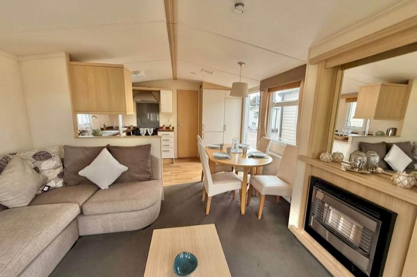 Three Bed Swift Moselle (38x12) 2010 Three Bed Swift Moselle (38x12) 2010
