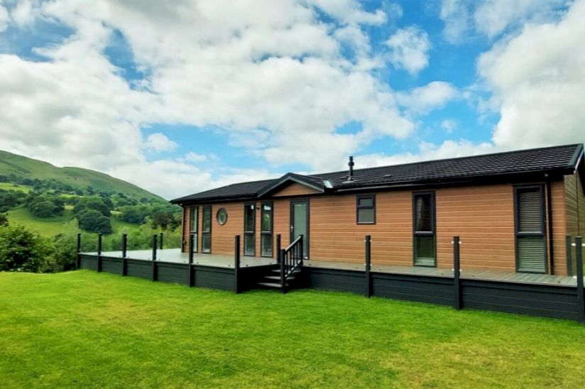 Two Bed Bespoke Lodge (51x22) Two Bed Bespoke Lodge (51x22)